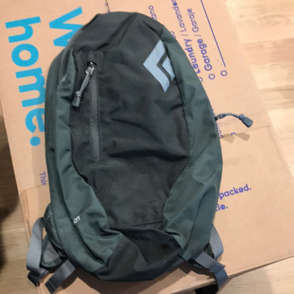 Black Diamond Shot backpack